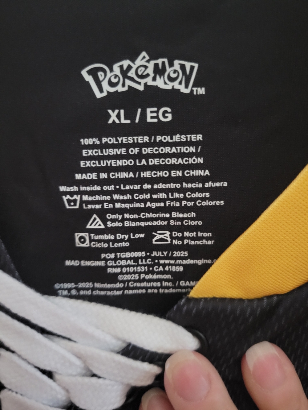 Pokémon Pikachu Black & Yellow Hockey Jersey - Picture 3 of 4